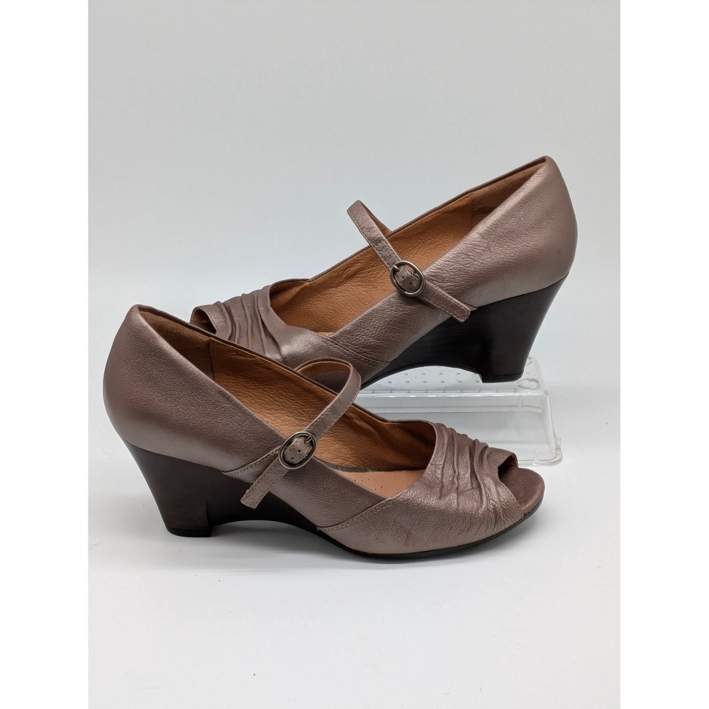 Clarks Artisan Mary Jane Wedge Heels Taupe Leather Peep Toe Women's Size 8M